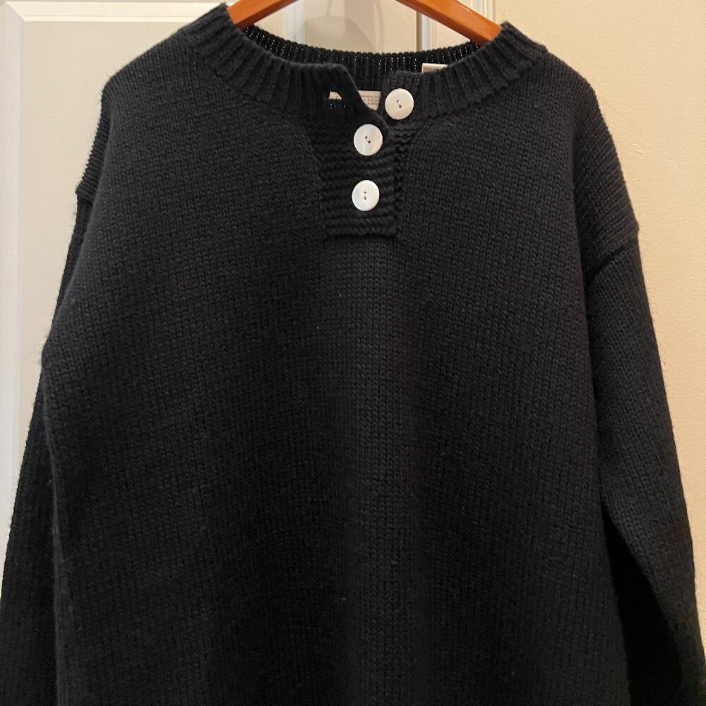C. WEBB & CO 100% Wool Long Sleeves Sweater Black Size XL Cozy and Warm